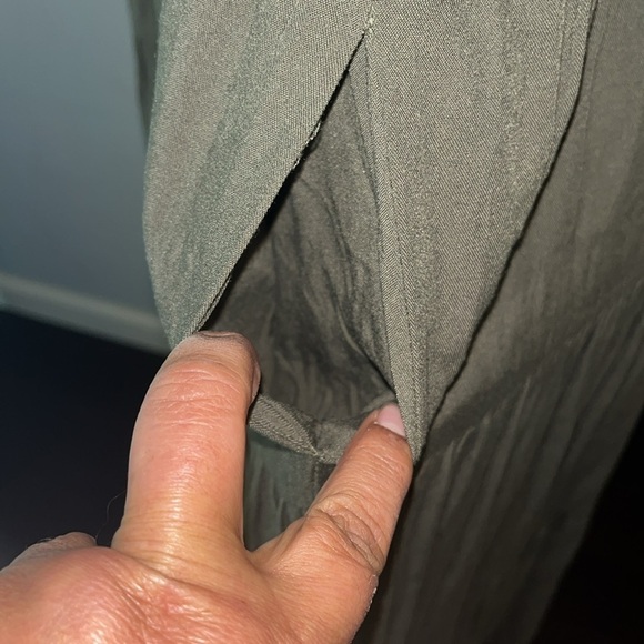 MEROKEETY Flutter Sleeve Smocked Midi Dress V Neck Casual Tiered w/ Pockets - Picture 7 of 9